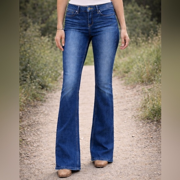 Hollister Denim - Vintage Y2K Hollister Low-Rise Flare Jeans Dark Wash W29 L33